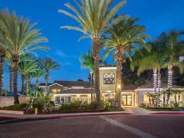 Emerald Pointe