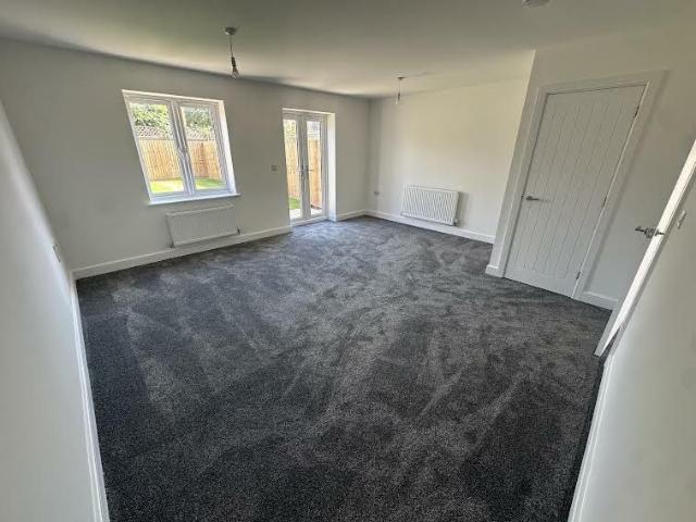 Emerald Road, Spalding, Surfleet