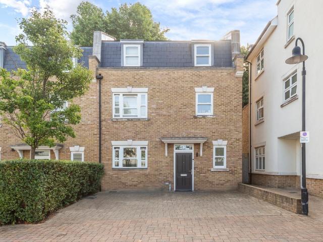 Emerald Square, Roehampton SW15, 5 bed end terrace house to rent, £4,350 pcm | PrimeLocation