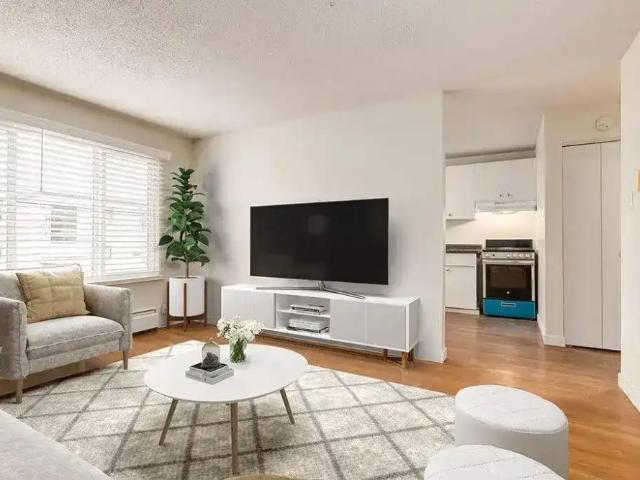Emerald Vista — 1 Bedroom