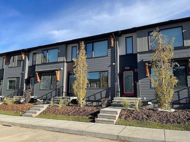 Emerge 1 Bed 1 Bath Apartment for Rent