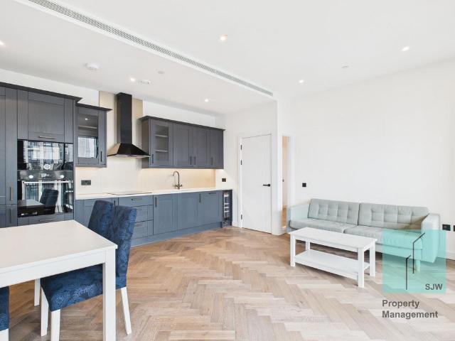 Emery Way, London E1W 3 bed flat to rent £4,750 pcm £1,096 pw