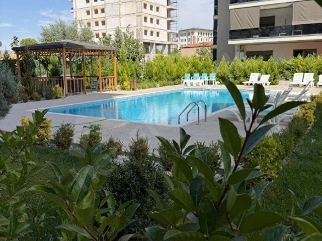 ŞEMİKLER CİNKAYA BULVARI ÜSTÜNDE 120 m ÖNÜ AÇIK FERAH ARAKAT HAVUZLU SİTE İÇİNDE 2+1 KİRALIK DAİRE