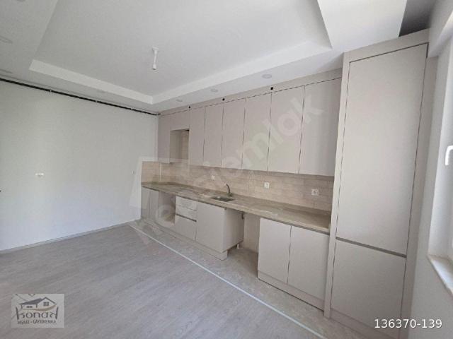 ŞEMİKLER MAH.2+1 SATILIK SIFIR DAİRE