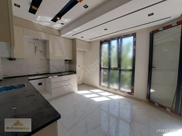 ŞEMİKLER MAHALLESİNDE SIFIR 3+1 DAİRE!