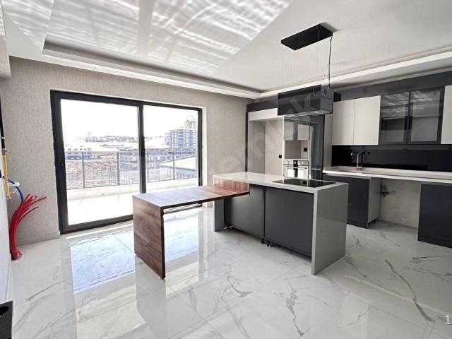 EMİN EVİME UYGUN YENİ ÇİMŞİTTE EMSALSİZ 4+1 KATTA SIFIR DAİRELER
