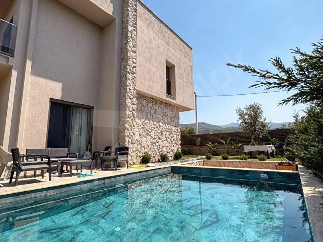 EMİRALEM 4+1 MÜSTAKİL HAVUZLU LUX VİLLA