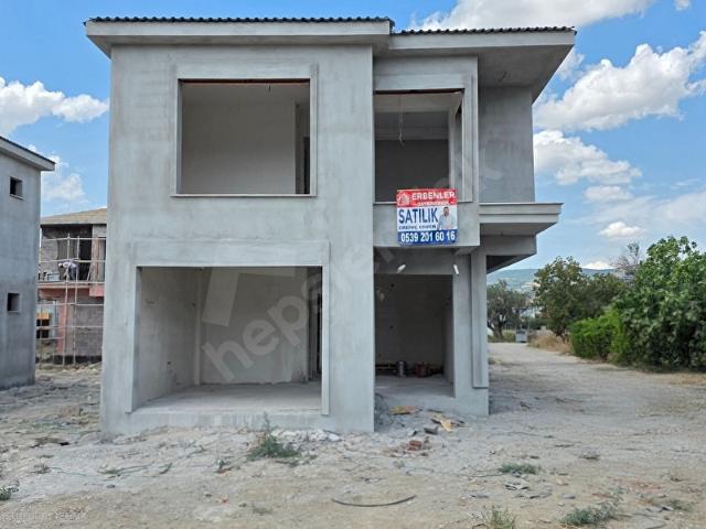 EMİRALEM'İN EN PRESTİJLİ SİTESİNDE SATILIK 3+1 MÜSTAKİL VİLLA