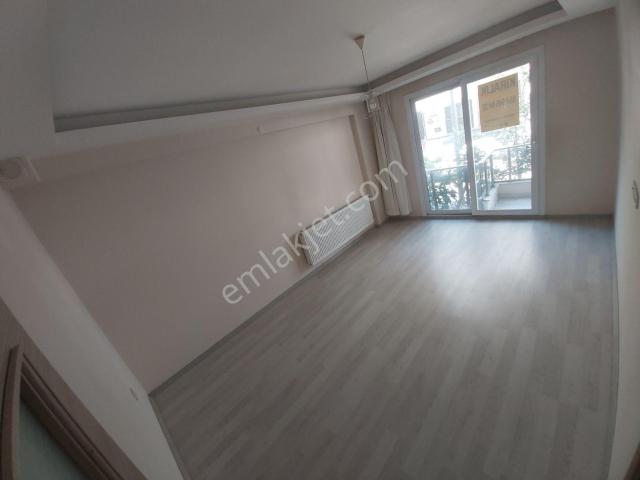 Şemikler Anadolu Cad. Yakın_kapalı Mutfak,doğalgazlı 2+1 Kiralık