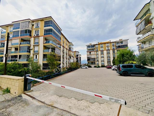 Şemikler Uzkent'te* Son Kat Fırsat 3+1* 180m2*yatırımlık Daire