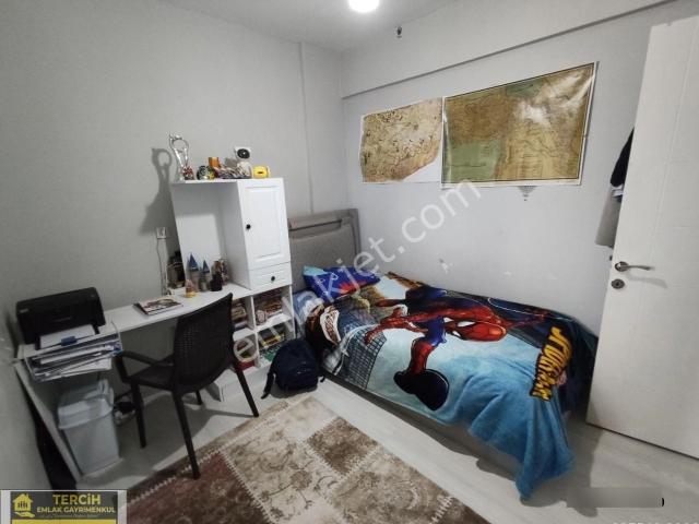 Şemikler'de Acil Satılık Site İçi Arakat 3+1 Ful Kredi İmkanı!