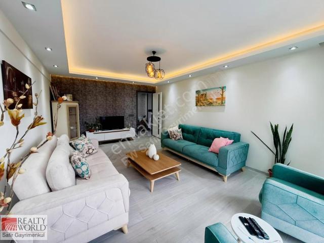Şemikler'de Satılık 3+1 Daire Full Beyan 6 Yaşında