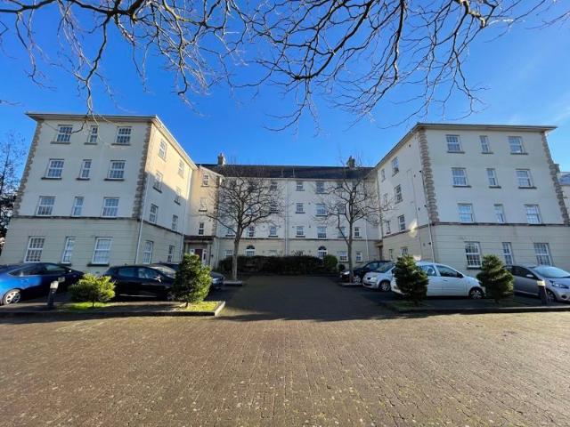 Emily Gardens, Plymouth PL4, 2 bed flat to rent, £1,000 pcm | PrimeLocation