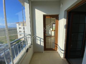 Emin Emlak Bor Bahçeli Tokide Satılık 2+1 Full+full 3. Kat Ev