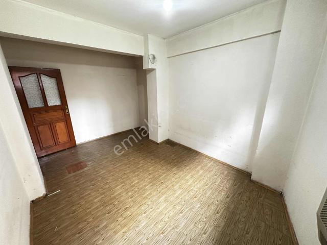 Emin Gayrimenkulden Muazzam Konumda Göztepede 2+1 Kiralık Daire