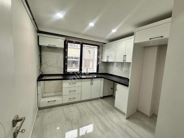 Emin Gayrimenkulden Göztepe Meydana 2dk Sıfır 2+1 Satılık Daire