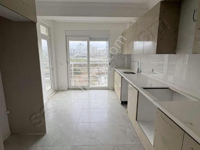 Eminceler 2+1 Ebeveyn Banyo Çamaşır Odalı Satılık En Geniş Daire