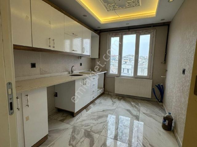 Emir Emlak Ofisinden Güneş Mahallesinde Daire