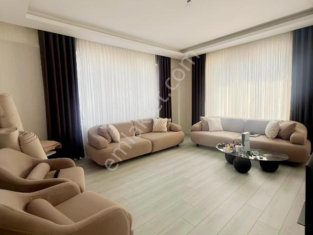 Emirgazi Mah. 2+1 Ara Kat Kiralık Daire