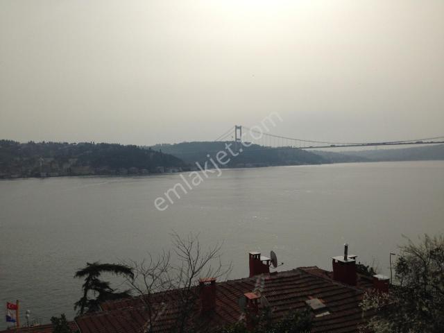Emirgan Satılık Müstakil Havuzlu Müştemilatlı Harika Yol Yalısı