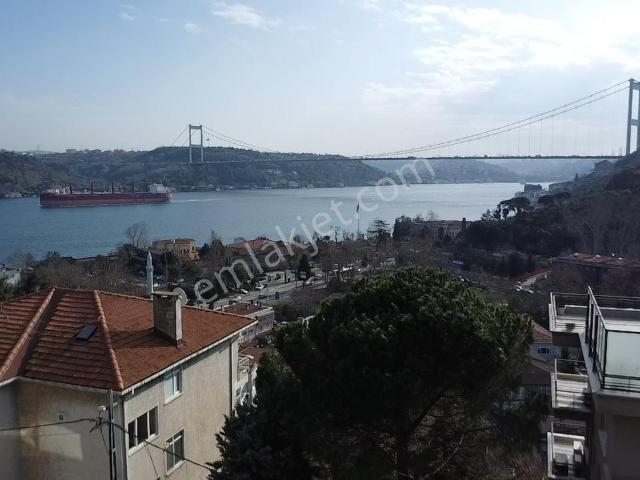 Emirgan'da Boğaz Ve Köprü Manzaralı Satılık Villa