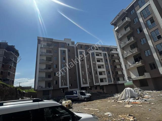 Emlak 72 Den Hasankeyf Yolunda Satılık 2+1 Daire
