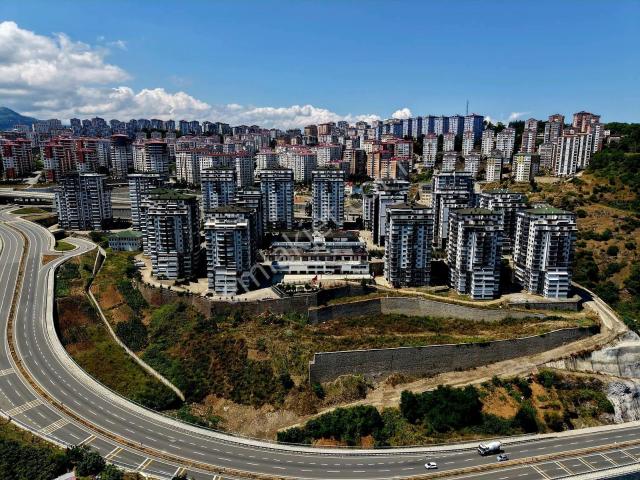 Emlak World'den 1001 Pırlanta Sitesi Satılık 3+1 Manzaralı Daire