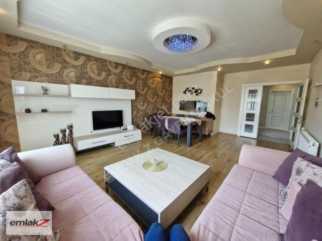 Emlak Z' Den ⫸ Akkent Mah. Havuzlu, Eşyalı, Site İçi 3+1 Kiralık