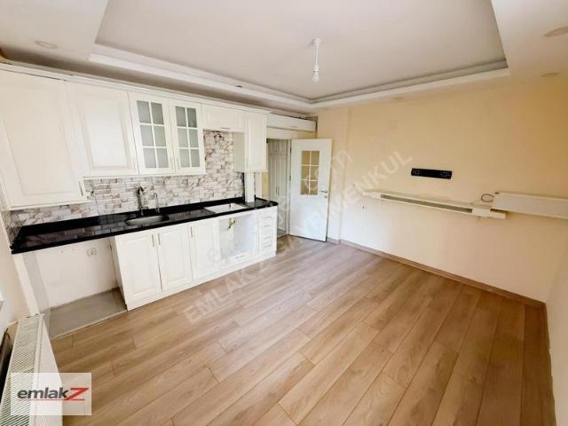 Emlak Z'den ⫸ 2+1 Doğalgazlı Kiralık Daire