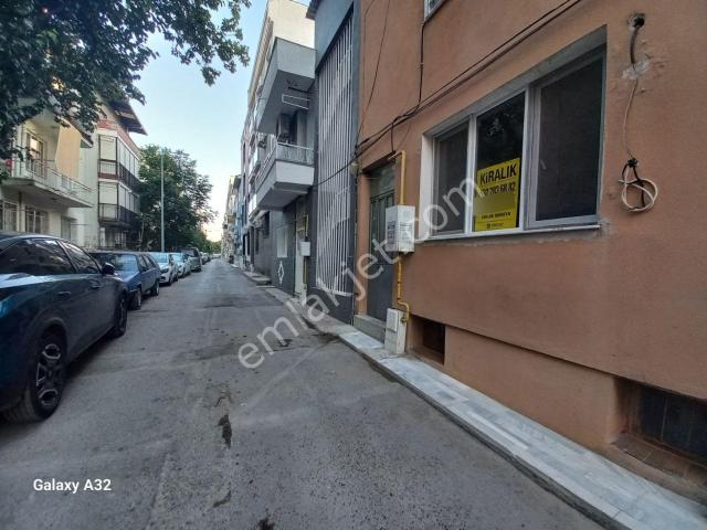 Emlak Buraya/izmir Buca Şirinyer 'de Kiralık 3+1 Daire