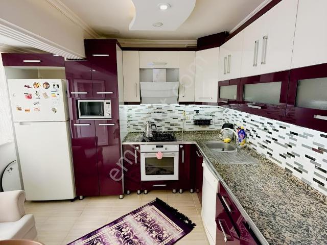 Emlak Center'dan Eşyalı Kiralık Karaköy Civarı 2+1 Kapalı Mutfak
