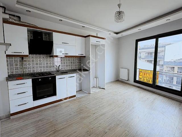 Emlak Center'dan Kiralık 2+1 Açık Mutfak Muradiye İstasyon