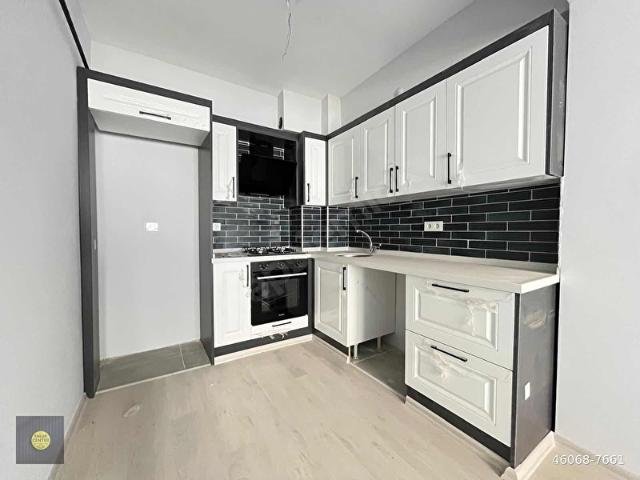 EMLAK CENTER'DAN MURADİYE MAH 2+1 ARA KAT DAİRE