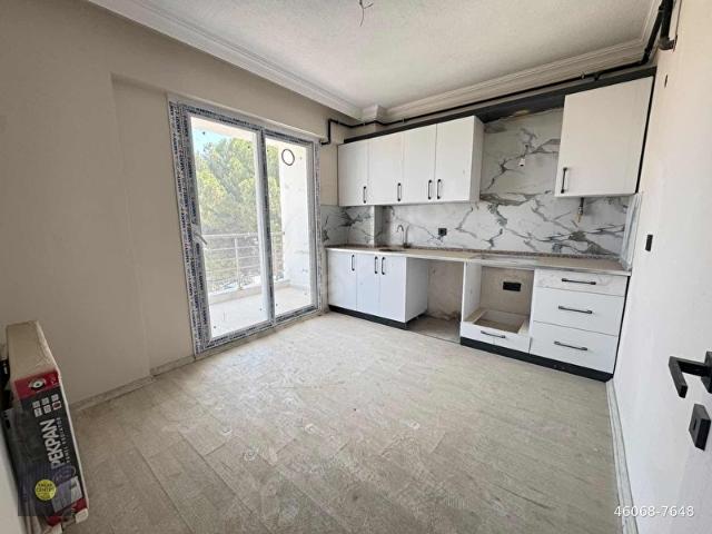 EMLAK CENTER'DAN SATILIK MURADİYE 2+1 KAPALI MUTFAK SIFIR DAİRE