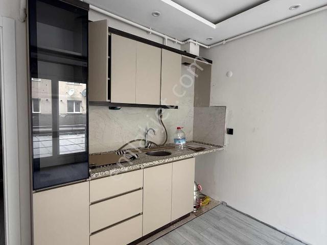 Emlak Center'dan Sakarya Mah Satılık 1+1 Daire