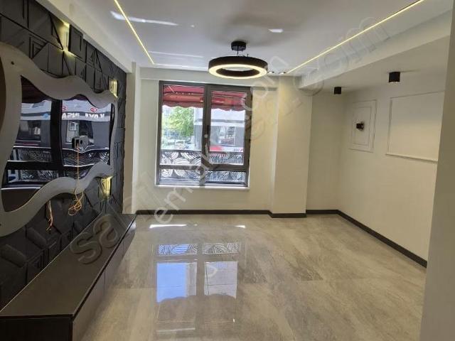 Emlak Centerden Şehrin Merkezinde Kiralık Ofis Daire