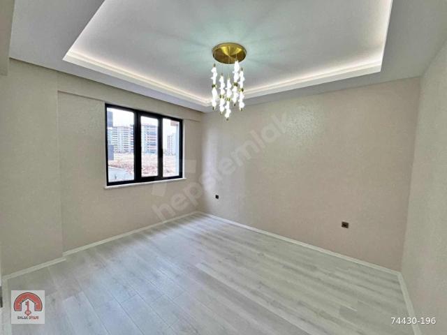 EMLAK DİYARINDAN AKKENT'DE 2.5+1 ULTRA LÜX DAİRE