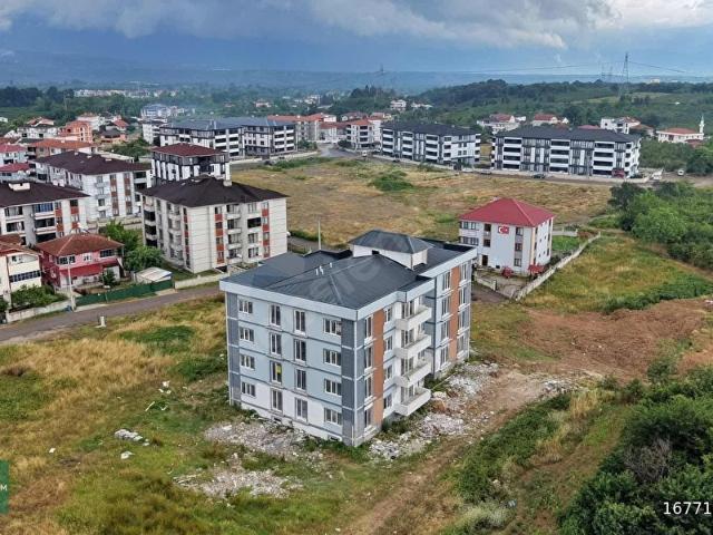 EMLAK EVİM YENİ MAHALLE FERAH KULLANIŞLI 3+1 DAİRE