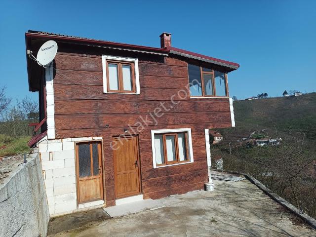 Emlak Evim Dereköyde 8.885 M² Arsa İçinde 2 Katlı Müstakil Ev