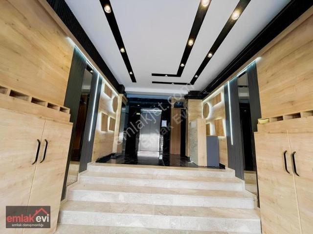 Emlak Evi'nden Orta Mahalle'de 1+1 Eşyalı Kiralık Daire