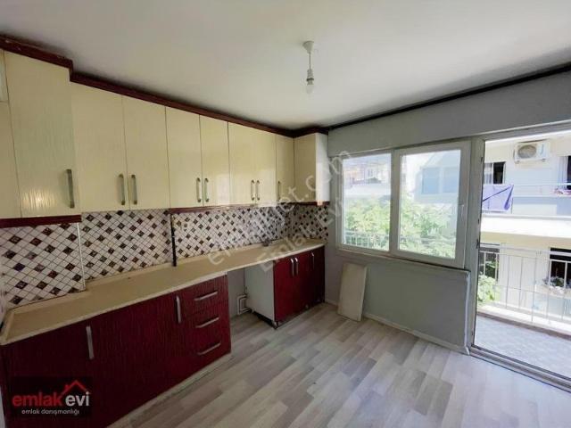 Emlak Evi'nden Şehir Merkezinde Doğalgazlı 3+1kiralık Daire