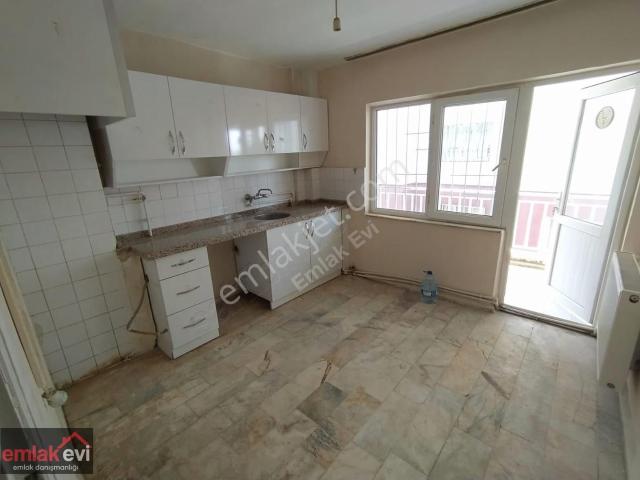 Emlak Evi'nden Fatih Mh. Arakat Doğalgazlı 3+1 Kiralık Daire