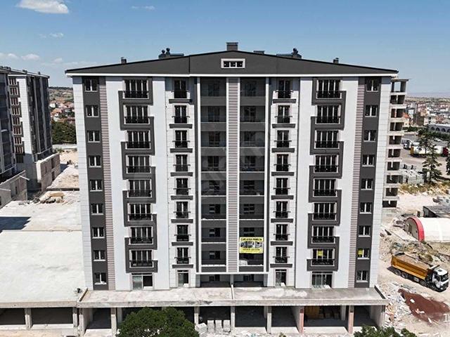 EMLAK KENTALTINŞEHİR SİTESİ SATILIK GENİŞ 4+1 DAİRELER
