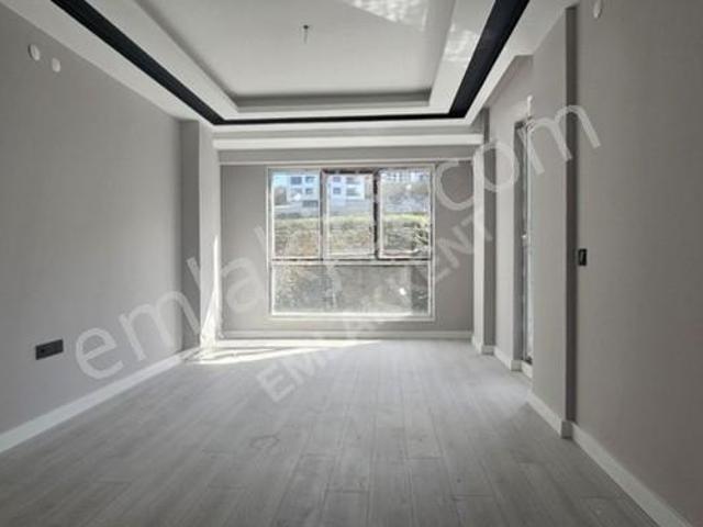 Emlak Kent'ten Salon Mutfak Ayrı,önü Açık 2+1 Satılık Daire