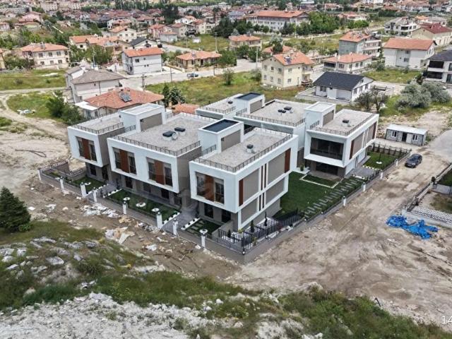 EMLAK KOMBİN*LÜKSÜN YENİ ADRESİ LOCA AVANOSTA SATILIK 2+1