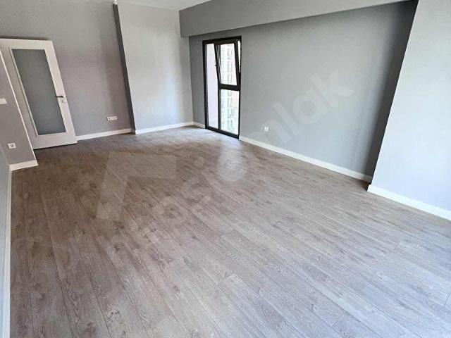 EMLAK KONUT 16 ETAP 3+1 98 NET BALKONLU SIFIR KİRALIK DAİRE