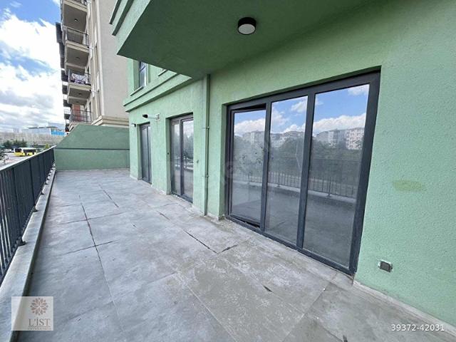 Emlak Konut Fetihtepe 40 m2 Büyük Teraslı K. Mutfak 2+1