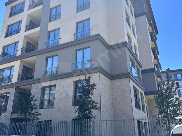 EMLAK KONUT ÇINARKÖY EVLERİNDE 3+1 SATILIK DAİRE