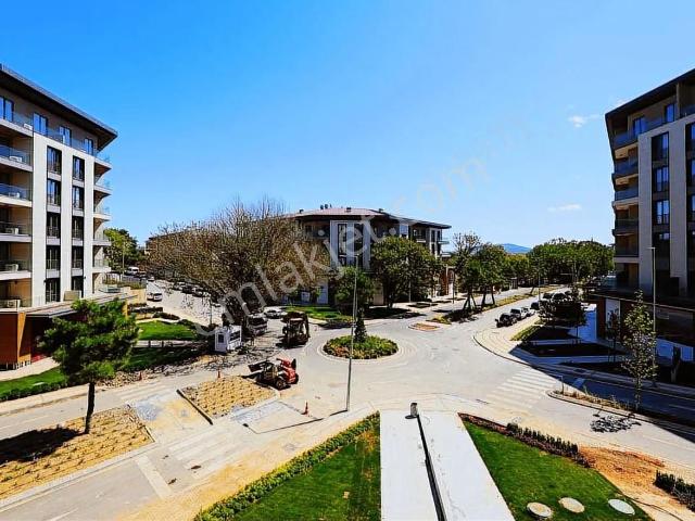Emlak Konut Çınarköy Evleri | 1+1 | 84 M² | Geniş Plan | Peyzaj