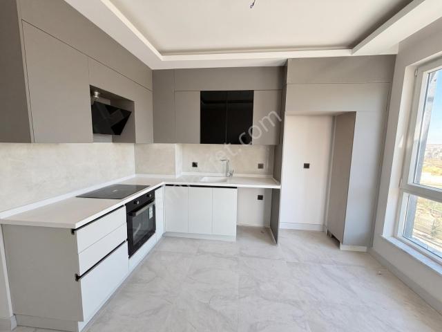 Emlak Mülk'ten Atayurt Mh 2 Bloklu Sitede Kiralık 2+1 Daire